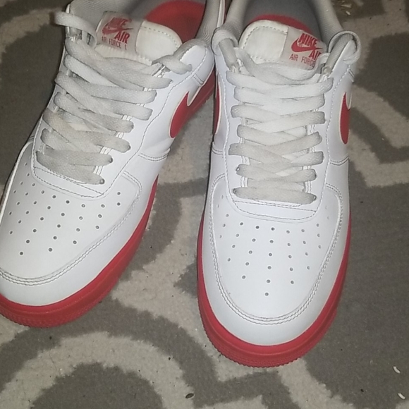 Nike Airforce 1s - Picture 1 of 4